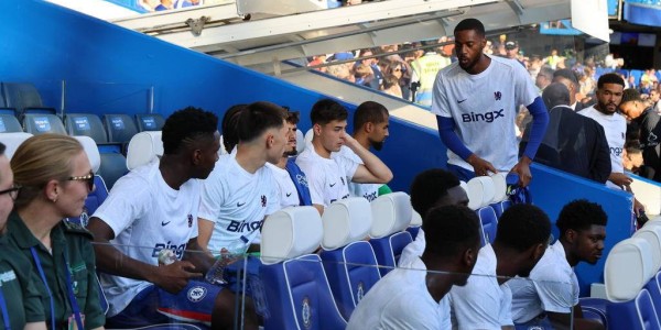 杰克逊的迅速转会：切尔西与拜仁之间的幕后故事与战术分析