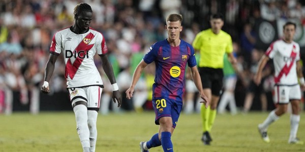 巴萨内部融洽？全能球星回应猜测：是否在掩盖什么